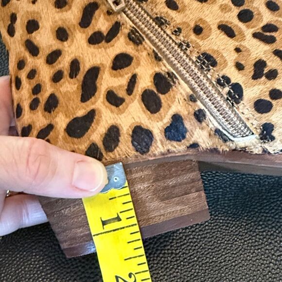 Gianni Bini Cheetah Print Genuine Leather Ankle Booties with zippers size 8.5 - Picture 6 of 11